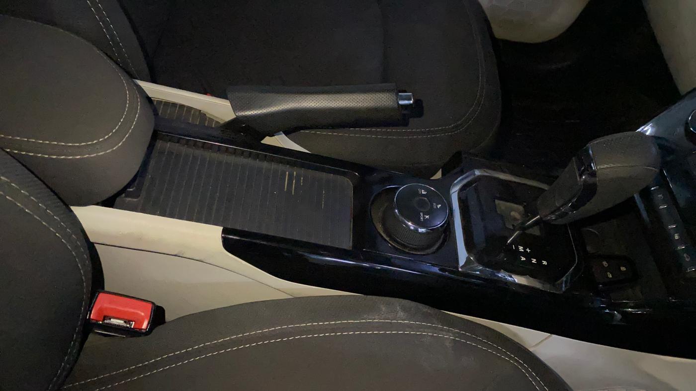 2022 Tata NEXON XZA PLUS PETROL, Petrol, Automatic, 61,987 km, Gear Lever
