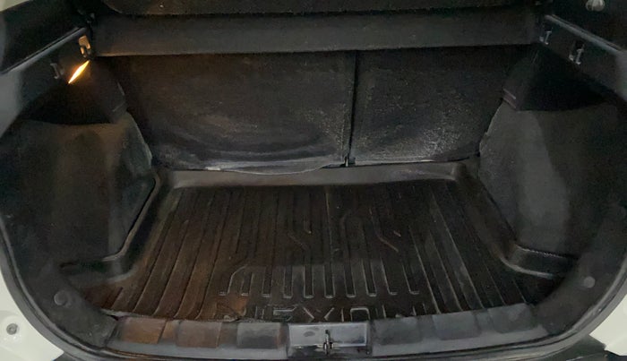 2022 Tata NEXON XZA PLUS PETROL, Petrol, Automatic, 62,499 km, Boot Inside