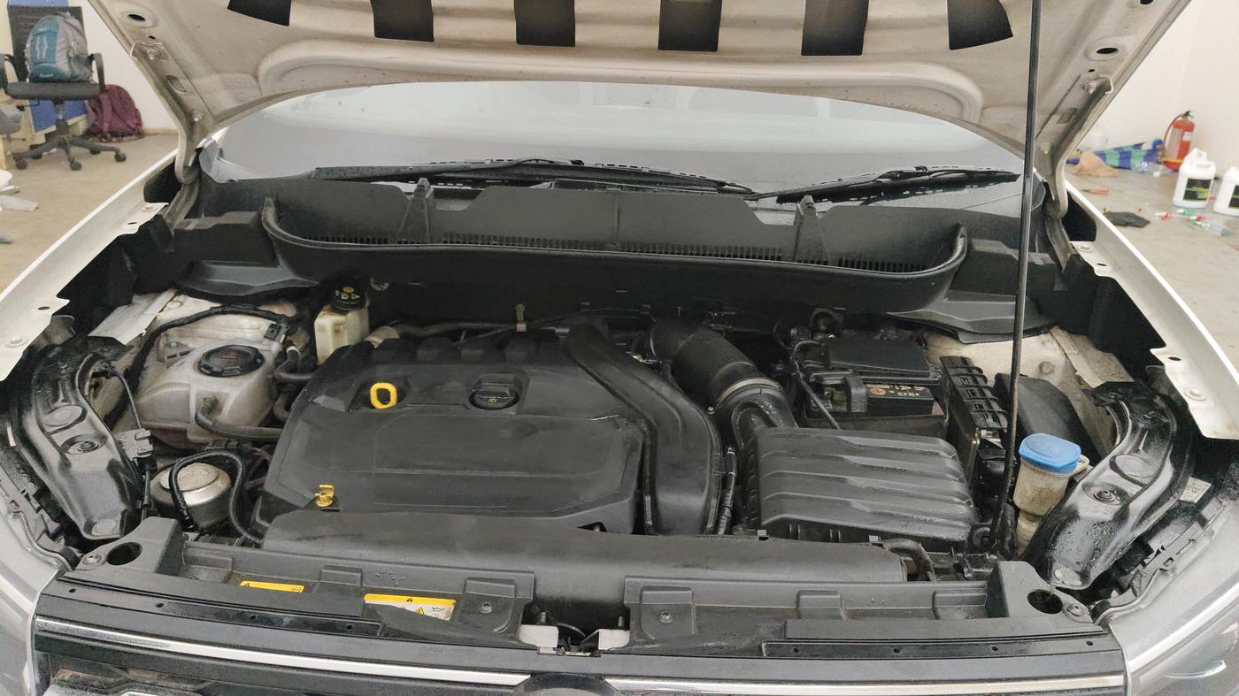 2022 Volkswagen TAIGUN GT PLUS 1.5 TSI DSG, Petrol, Automatic, 1,32,188 km, Engine View