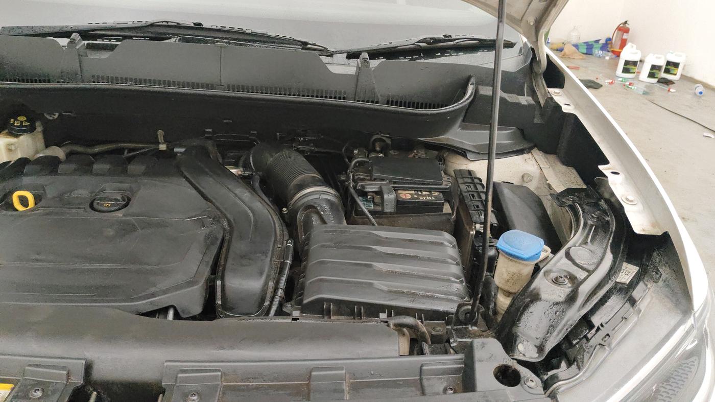 2022 Volkswagen TAIGUN GT PLUS 1.5 TSI DSG, Petrol, Automatic, 1,32,188 km, Engine View - Left