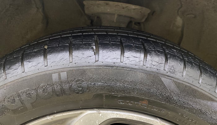 2018 Hyundai Elite i20 ASTA 1.2 DUAL TONE, Petrol, Manual, 25,083 km, Right Front Tyre Tread