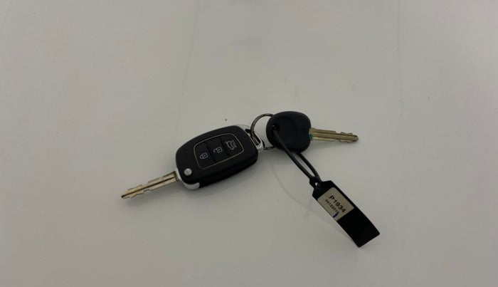 2018 Hyundai Elite i20 ASTA 1.2 DUAL TONE, Petrol, Manual, 25,083 km, Key Close Up