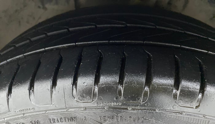 2018 Ford Ecosport TITANIUM + 1.5L PETROL AT, Petrol, Automatic, 64,621 km, Left Front Tyre Tread