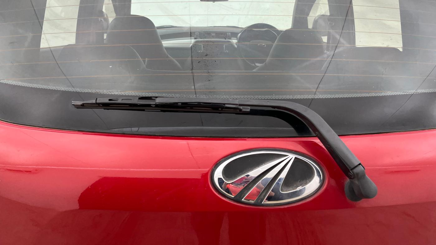 2018 Mahindra KUV 100 NXT K6+ P 6 STR, Petrol, Manual, 68,665 km, Rear Wiper