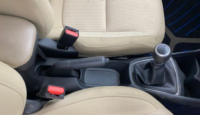 2023 Honda Amaze 1.2L I-VTEC VX, Petrol, Manual, 17,722 km, Gear Lever