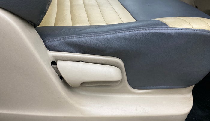 2014 Maruti Swift Dzire VXI, Petrol, Manual, 45,152 km, Driver Side Adjustment Panel