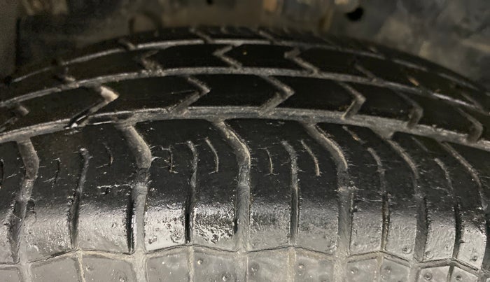 2014 Maruti Swift Dzire VXI, Petrol, Manual, 45,152 km, Left Front Tyre Tread