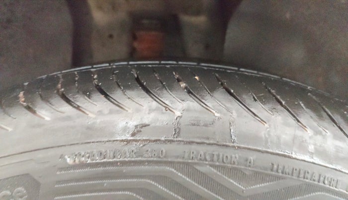 2020 KIA SELTOS GTX PLUS AT 1.5 DIESEL, Diesel, Automatic, 1,05,588 km, Right Rear Tyre Tread