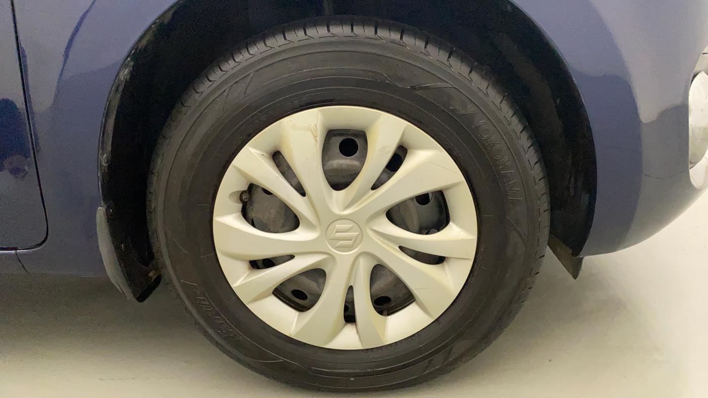 2018 Maruti Swift VXI, Petrol, Manual, 85,007 km, Right Front Wheel