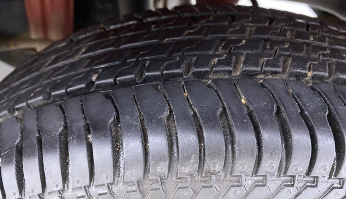 2013 Maruti Alto K10 VXI P, Petrol, Manual, 7,304 km, Left Rear Tyre Tread