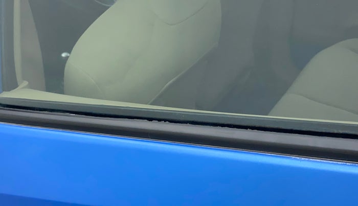 2012 Honda Brio S MT, Petrol, Manual, 72,717 km, Rear left door - Weather strip has minor damage