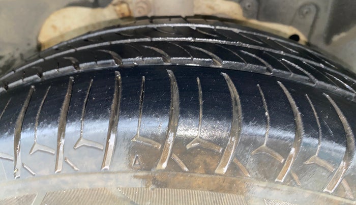 2015 Ford Ecosport AMBIENTE 1.5L PETROL, Petrol, Manual, 88,842 km, Right Front Tyre Tread