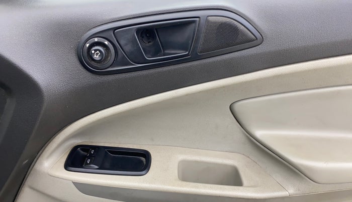 2015 Ford Ecosport AMBIENTE 1.5L PETROL, Petrol, Manual, 88,842 km, Driver Side Door Panels Control