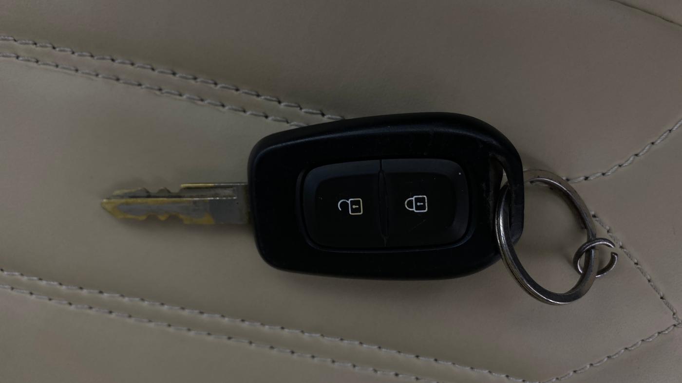 2019 Renault Kwid RXT 1.0 (O), Petrol, Manual, 23,421 km, Key Close Up