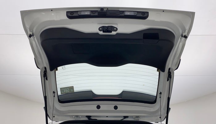 2023 Nissan MAGNITE XV TURBO CVT, Petrol, Automatic, 967 km, Boot Door Open