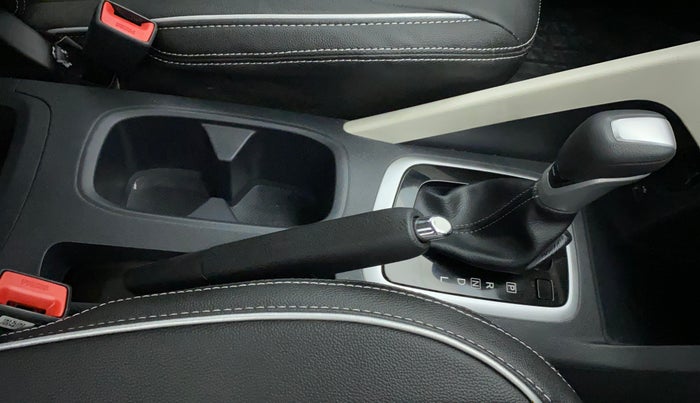 2023 Nissan MAGNITE XV TURBO CVT, Petrol, Automatic, 967 km, Gear Lever