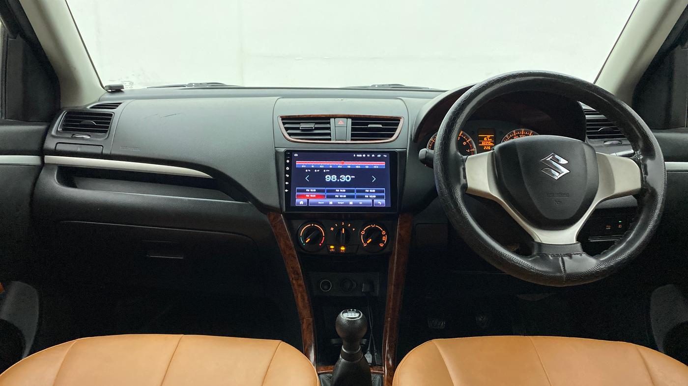 2017 Maruti Swift VXI O, Petrol, Manual, 60,428 km, Dashboard
