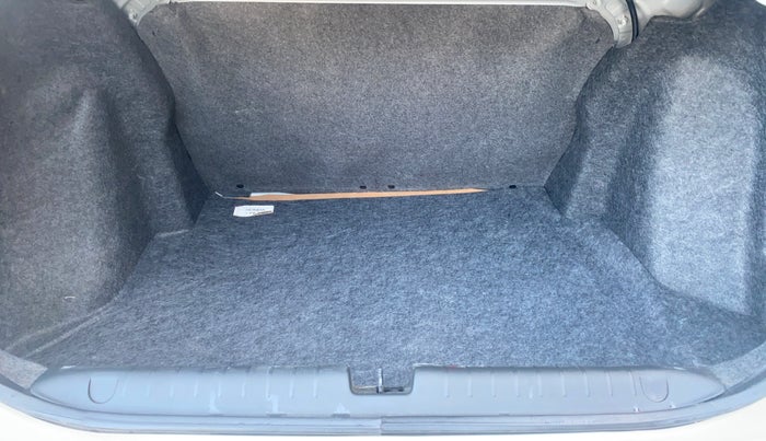 2018 Honda Amaze 1.2L I-VTEC V CVT, Petrol, Automatic, 45,528 km, Boot Inside