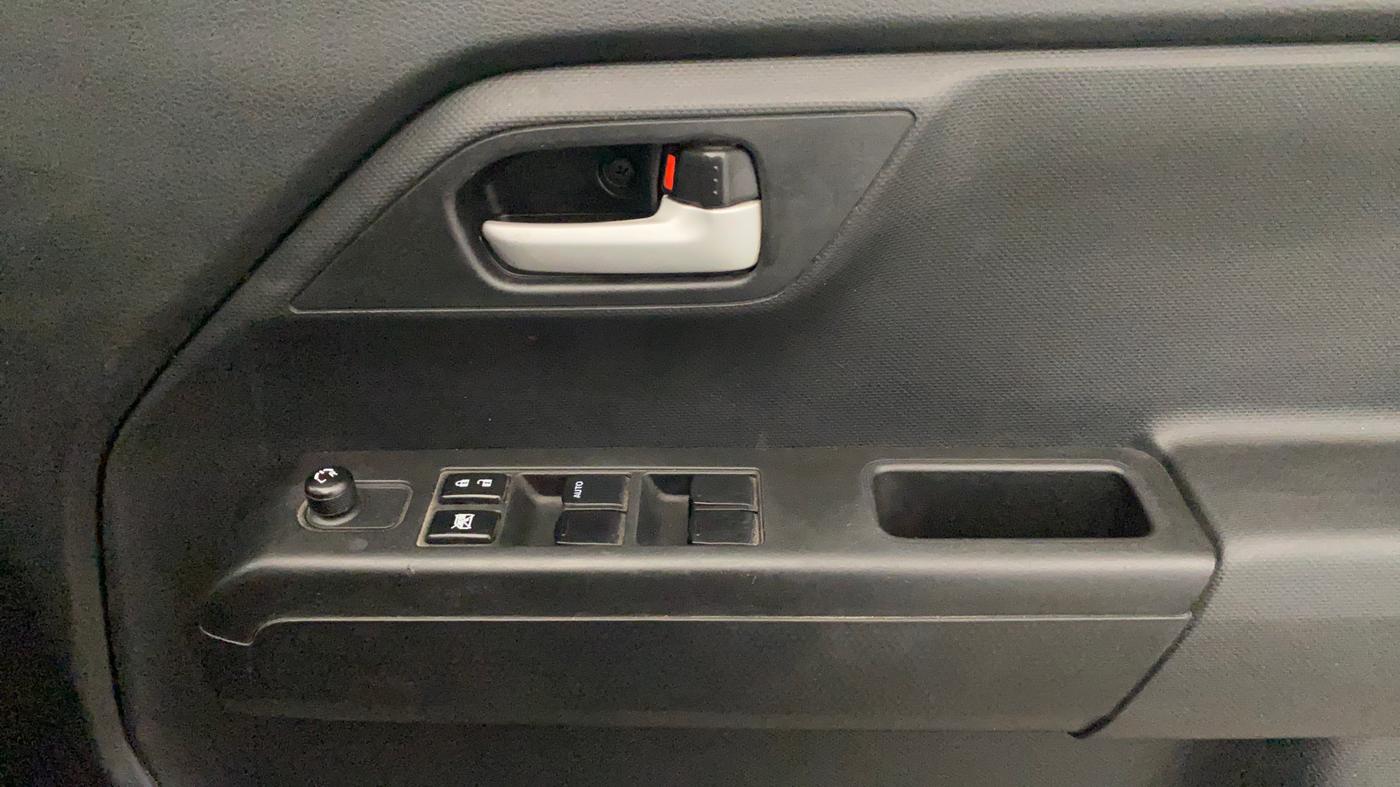 2020 Maruti New Wagon-R VXI 1.0, Petrol, Manual, 56,439 km, Driver Side Door Panels Control