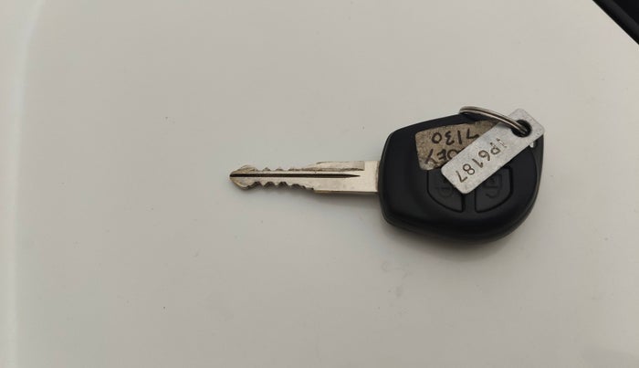 2018 Maruti Wagon R 1.0 VXI, Petrol, Manual, 42,943 km, Key Close Up