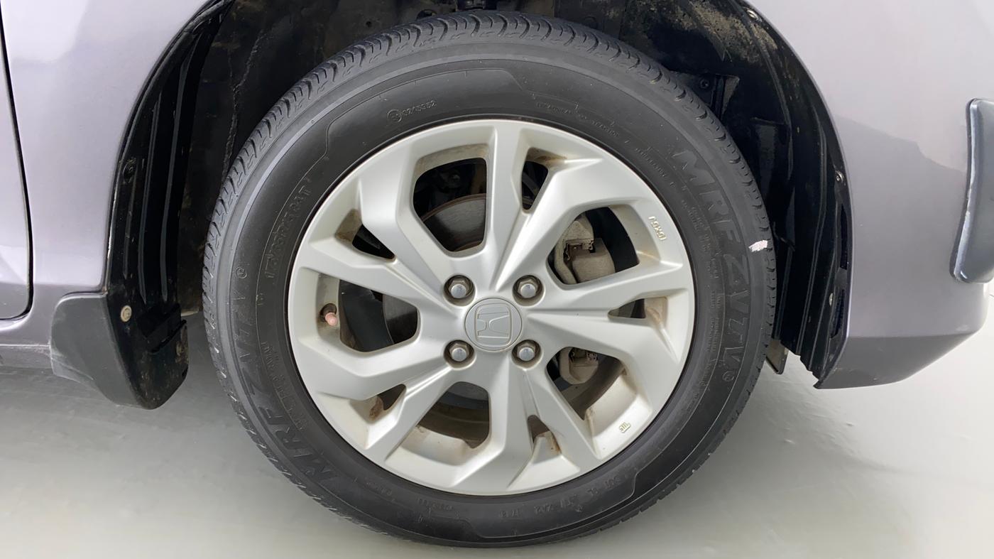 2018 Honda Amaze 1.2 VXMT I VTEC, Petrol, Manual, 24,367 km, Right Front Wheel