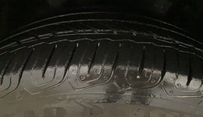 2019 Skoda Octavia L&K 1.8 TSI AT, Petrol, Automatic, 35,910 km, Left Front Tyre Tread