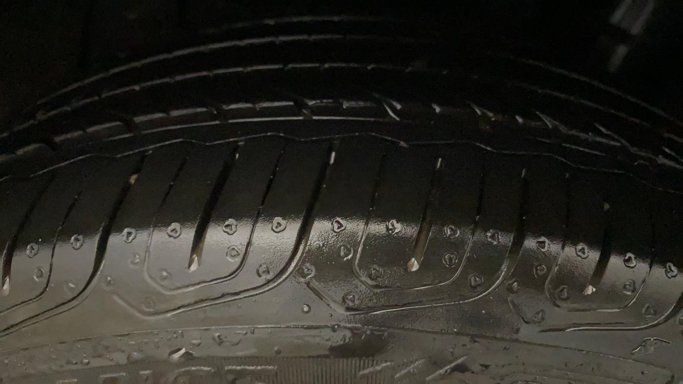 2019 Skoda Octavia L&K 1.8 TSI AT, Petrol, Automatic, 35,910 km, Left Rear Tyre Tread