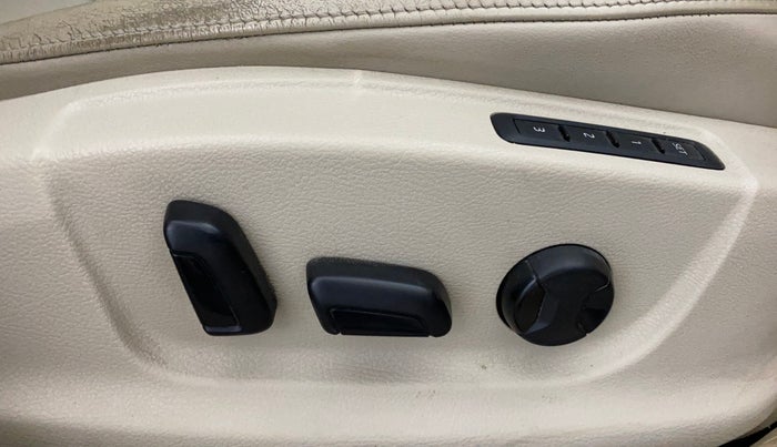 2019 Skoda Octavia L&K 1.8 TSI AT, Petrol, Automatic, 35,910 km, Driver Side Adjustment Panel