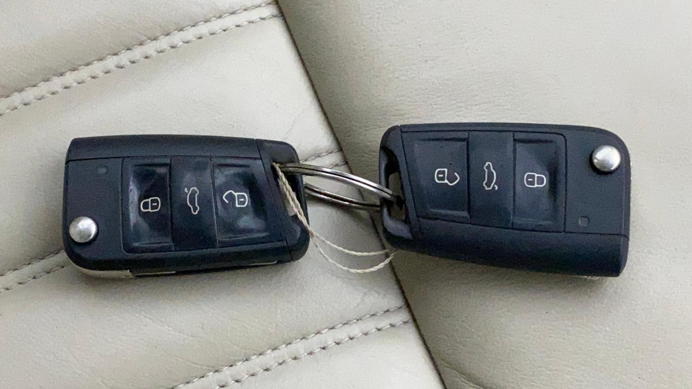 2019 Skoda Octavia L&K 1.8 TSI AT, Petrol, Automatic, 35,910 km, Key Close Up