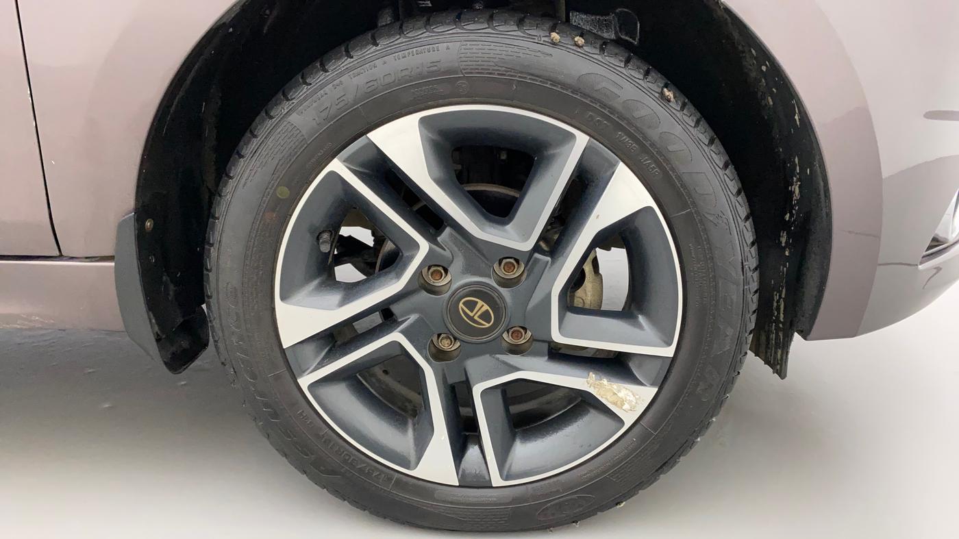 2019 Tata Tiago XZ PLUS PETROL, Petrol, Manual, 25,103 km, Right Front Wheel