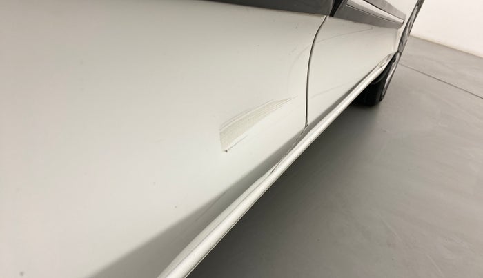 2019 Honda Amaze 1.2L I-VTEC S, Petrol, Manual, 37,566 km, Right rear door - Slightly dented