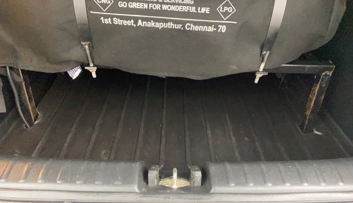 2022 KIA SONET GTX PLUS 1.0 IMT, CNG, Manual, 44,846 km, Boot Inside