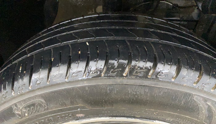 2021 Maruti Vitara Brezza VXI, Petrol, Manual, 61,377 km, Right Front Tyre Tread