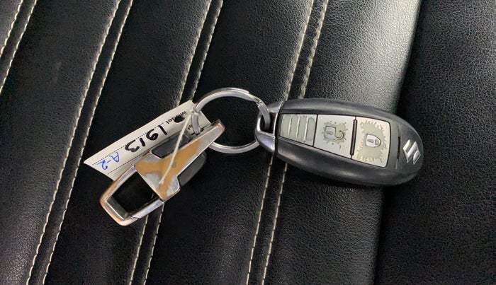 2021 Maruti Vitara Brezza VXI, Petrol, Manual, 61,377 km, Key Close Up