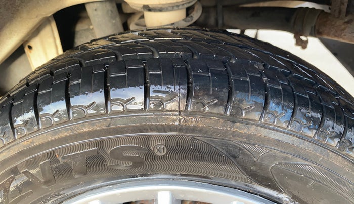 2015 Maruti Alto 800 LXI, Petrol, Manual, 41,392 km, Left Rear Tyre Tread