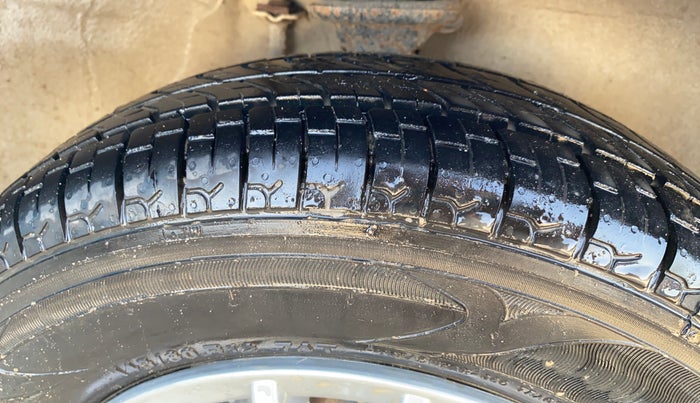 2015 Maruti Alto 800 LXI, Petrol, Manual, 41,392 km, Right Front Tyre Tread