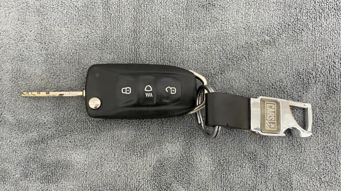 2018 Tata Tigor Buzz DIESEL, Diesel, Manual, 70,901 km, Key Close Up