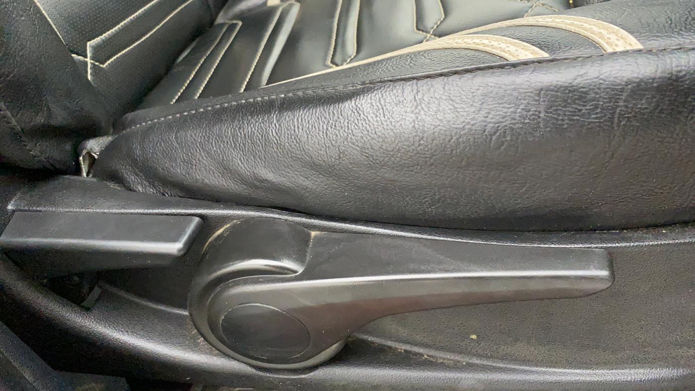 2018 Tata Tigor Buzz DIESEL, Diesel, Manual, 70,901 km, Driver Side Adjustment Panel