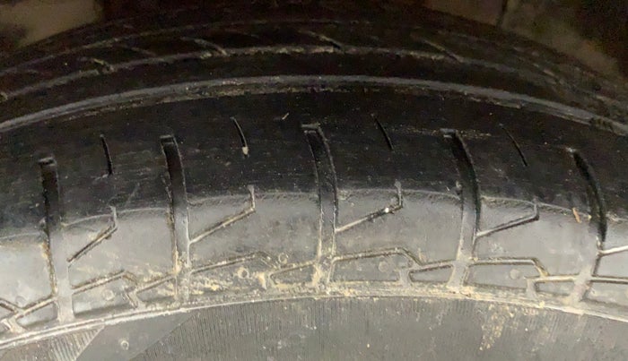 2018 Tata Tigor Buzz DIESEL, Diesel, Manual, 70,901 km, Left Front Tyre Tread