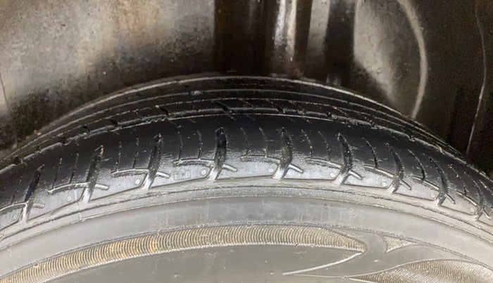 2021 Volkswagen Polo HIGHLINE PLUS 1.0L TSI, Petrol, Manual, 79,937 km, Left Rear Tyre Tread