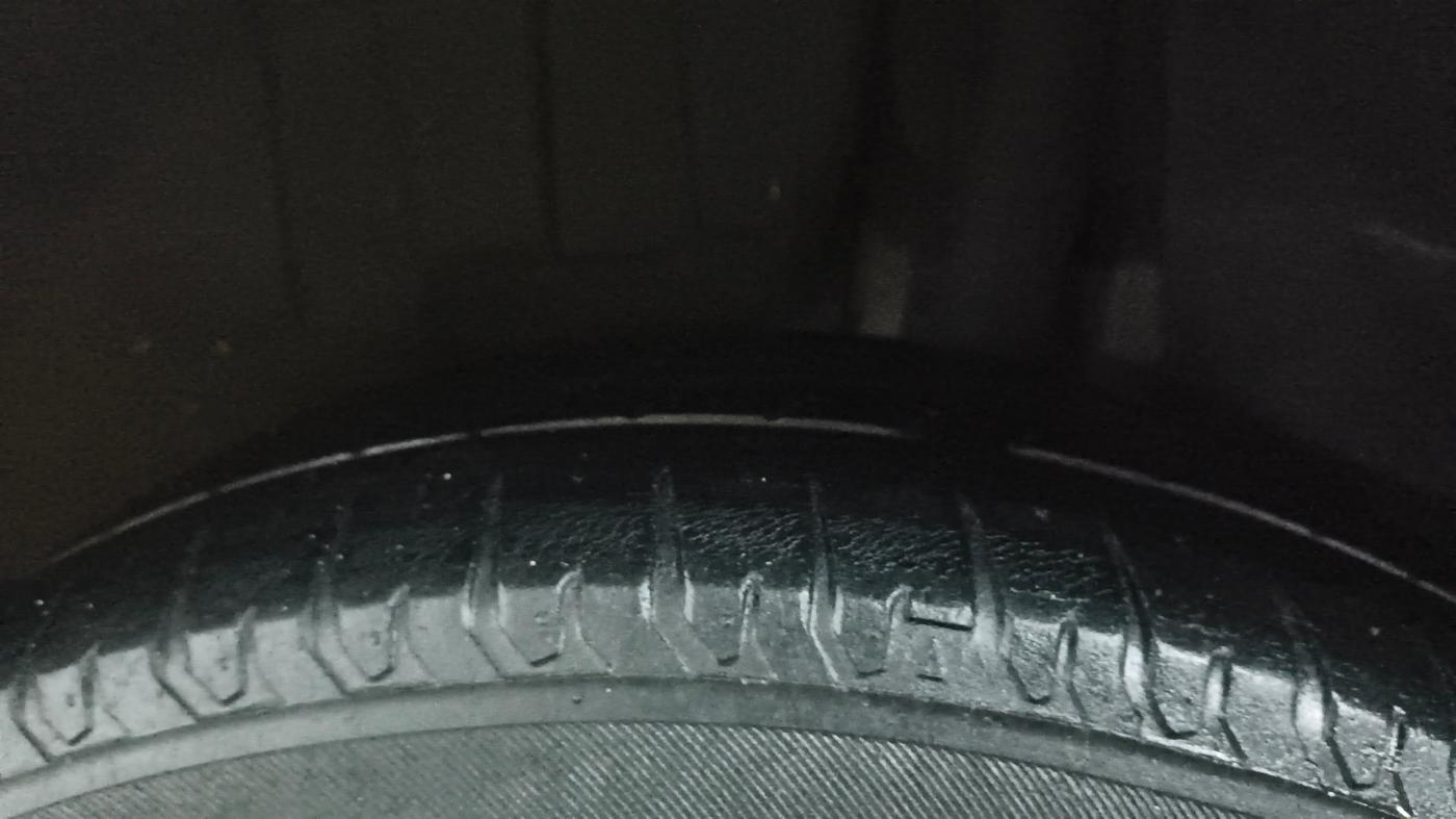 2018 Maruti Swift ZXI, CNG, Manual, 1,28,856 km, Left Rear Tyre Tread