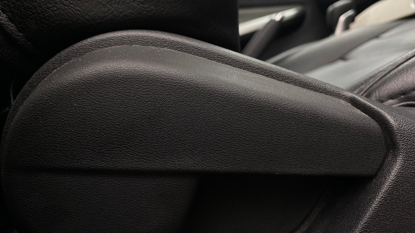 2024 Nissan MAGNITE Geza Edition CVT, Petrol, Automatic, 17,208 km, Driver Side Adjustment Panel