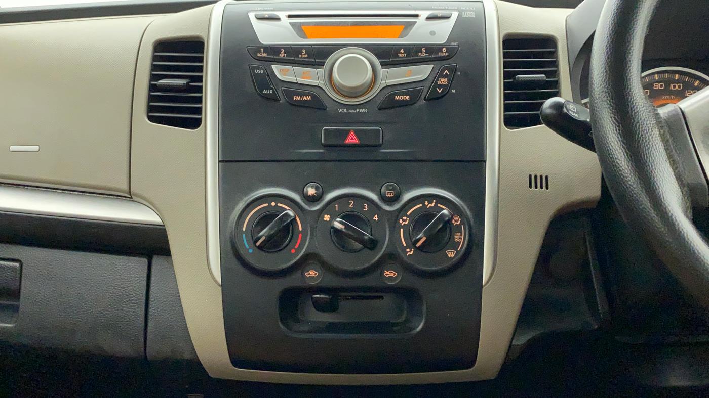 2014 Maruti Wagon R 1.0 VXI, Petrol, Manual, 1,01,391 km, Air Conditioner