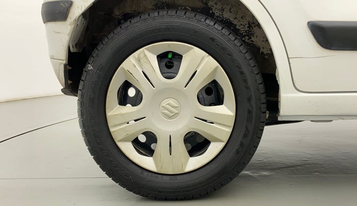 2014 Maruti Wagon R 1.0 VXI, Petrol, Manual, 1,01,391 km, Right Rear Wheel
