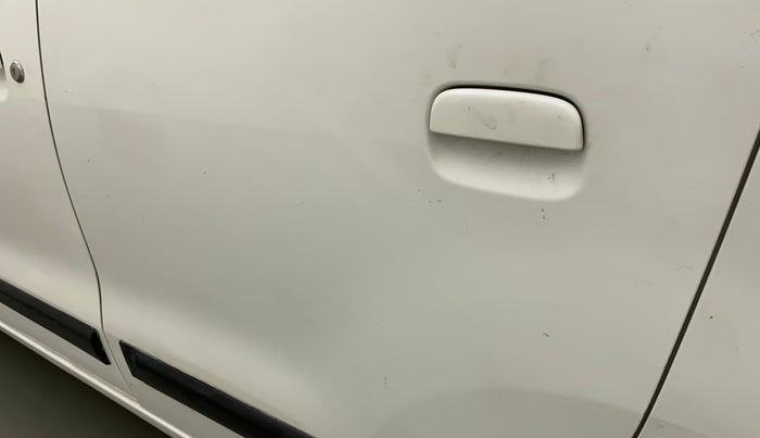 2014 Maruti Wagon R 1.0 VXI, Petrol, Manual, 1,01,391 km, Rear left door - Minor scratches