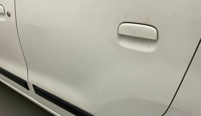 2014 Maruti Wagon R 1.0 VXI, Petrol, Manual, 1,01,391 km, Rear left door - Slightly dented