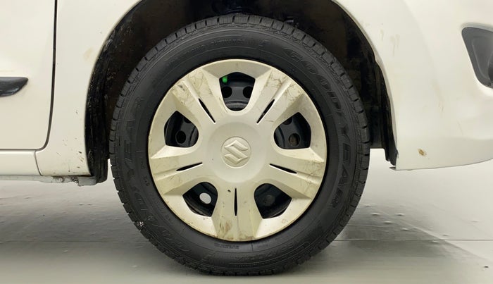 2014 Maruti Wagon R 1.0 VXI, Petrol, Manual, 1,01,391 km, Right Front Wheel