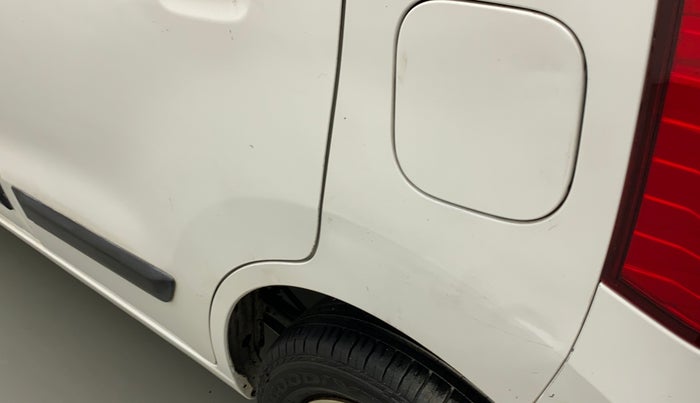 2014 Maruti Wagon R 1.0 VXI, Petrol, Manual, 1,01,391 km, Left quarter panel - Slightly dented