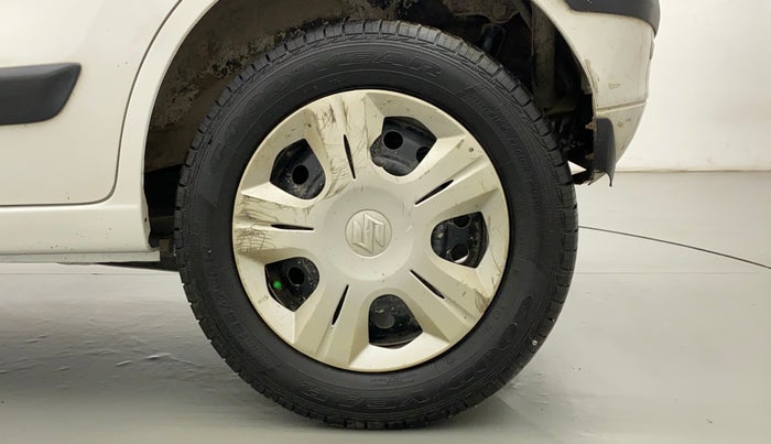2014 Maruti Wagon R 1.0 VXI, Petrol, Manual, 1,01,391 km, Left Rear Wheel