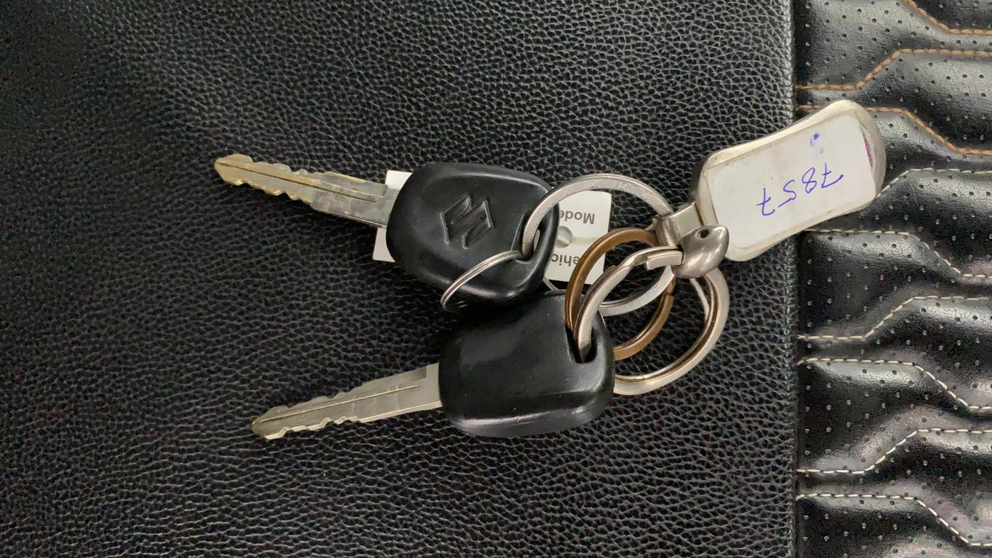 2021 Maruti S PRESSO LXI CNG, CNG, Manual, 39,796 km, Key Close Up